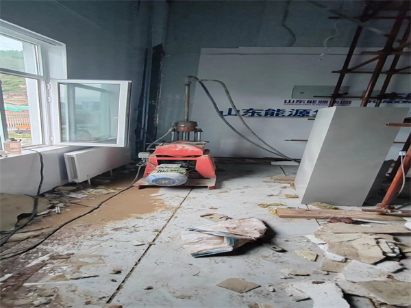 尚义地基基础下沉墙体裂缝加固注浆顶升施工